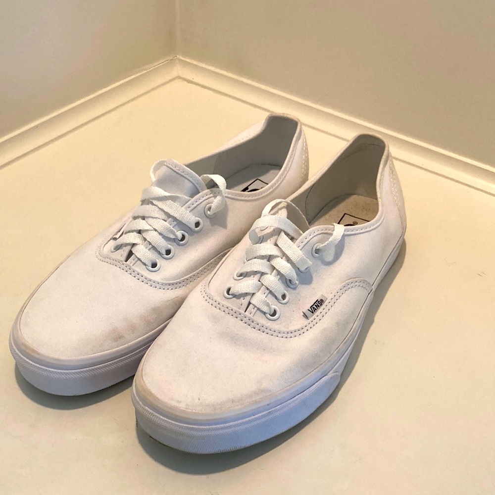 Men lace up vans . Size 10.5 .